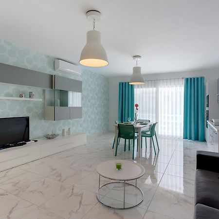 Marvelous 2 Bedroom Apartment By The Sea กอว์รา ภายนอก รูปภาพ