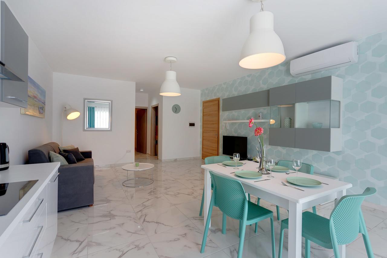 Marvelous 2 Bedroom Apartment By The Sea กอว์รา ภายนอก รูปภาพ